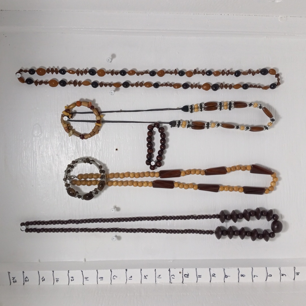 I-22  wooden jewelry lot